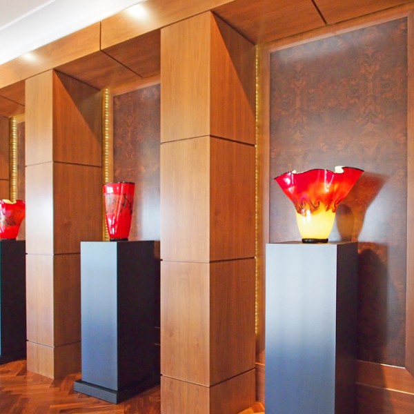 upper gallery art niche