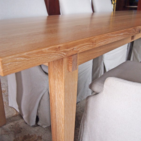 dining table detail