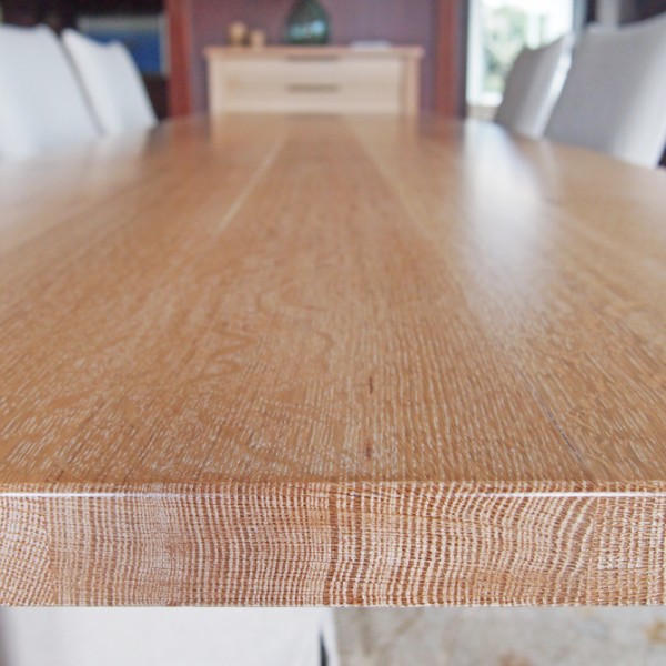 dining table edge